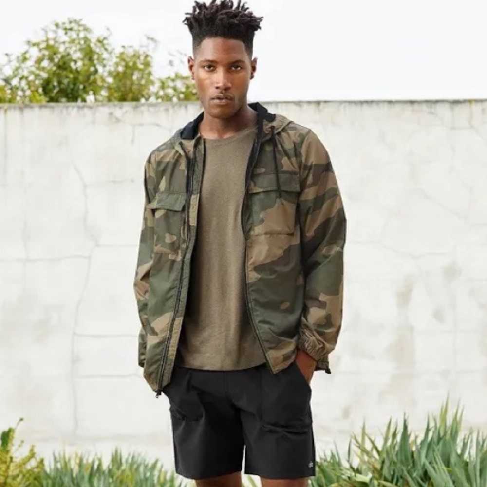 Alo Yoga Stride Jacket in Olive Branch Camouflage